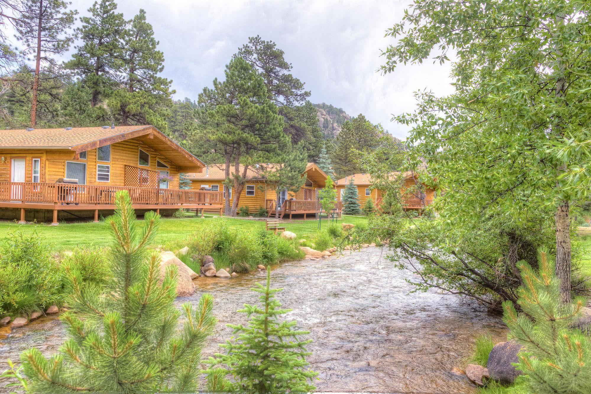 エステス・パーク Riverview Pinesヴィラ エクステリア 写真